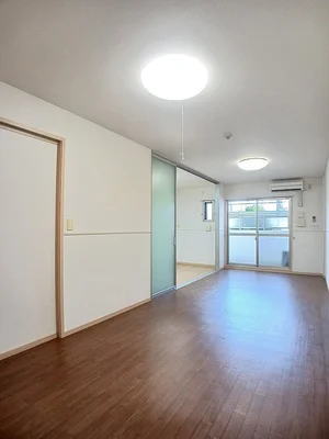 長瀬駅（大阪府）のマンスリーマンション・ウィークリーマンション「メゾンラフィネ 102・LDK(No.1418463)」メイン画像