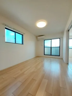 西予市のマンスリーマンション・ウィークリーマンション「マリオ上松葉Ａ 201・洋室(No.1418917)」メイン画像