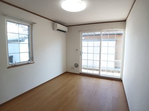 のマンスリーマンション・ウィークリーマンション「シャンヴェルドゥーラ 101・洋室(No.1419429)」メイン画像