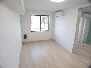 名古屋記念病院周辺のマンスリーマンション・ウィークリーマンション「リバーサイド西山 102・洋室(No.1419729)」メイン画像