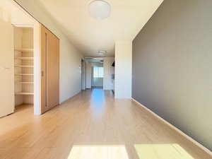 のマンスリーマンション・ウィークリーマンション「ウィステリア幸陽Ⅱ 102・洋室(No.1420354)」メイン画像