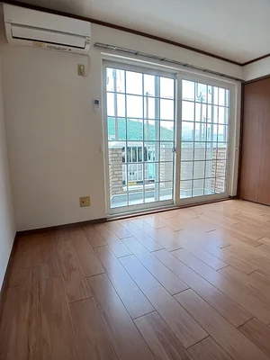 津久見市のマンスリーマンション・ウィークリーマンション「ソレイユ　Ｋ－Ⅱ 102・洋室(No.1421171)」メイン画像