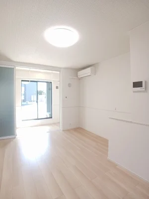 のマンスリーマンション・ウィークリーマンション「サンフラワー太田駅サイドＤ 102・洋室(No.1421592)」メイン画像