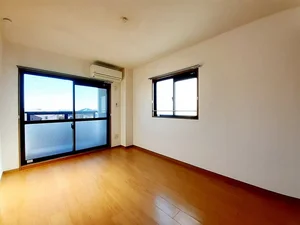 のマンスリーマンション・ウィークリーマンション「クリスタルＫＵＭＡＧＡＹＡ－Ａ 303・洋室(No.1422140)」メイン画像