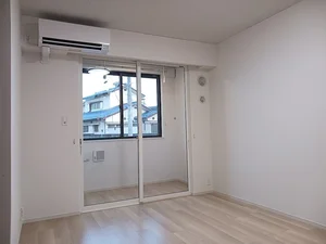 甲斐住吉駅（山梨県）のマンスリーマンション・ウィークリーマンション「ヒカルサ甲府住吉　サウス 102・洋室(No.1422204)」メイン画像