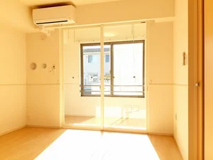 のマンスリーマンション・ウィークリーマンション「パルレ・モア・ダムール 102・洋室(No.1422327)」メイン画像