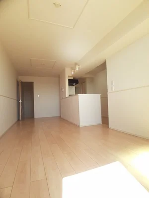 和歌山市のマンスリーマンション・ウィークリーマンション「ケーズコート　Ｏ・Ｖ 303・洋室(No.1422397)」メイン画像