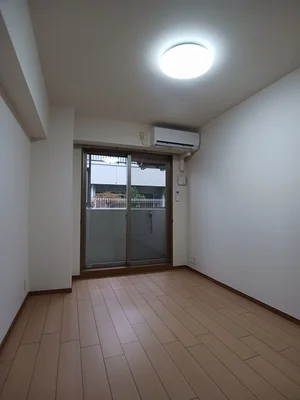 のマンスリーマンション・ウィークリーマンション「ＣＡＳＡ　ＤＥ　ＵＮＯ 101・洋室(No.1422692)」メイン画像