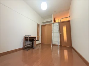 のマンスリーマンション・ウィークリーマンション「レオパレス花 117(No.1423083)」メイン画像