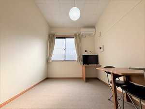 のマンスリーマンション・ウィークリーマンション「レオパレス花 220(No.1423088)」メイン画像