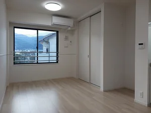 のマンスリーマンション・ウィークリーマンション「グランツ　南アルプス　Ⅲ 202・洋室(No.1423897)」メイン画像