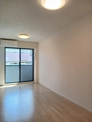 のマンスリーマンション・ウィークリーマンション「ブルーメＢ 102・洋室(No.1424001)」メイン画像