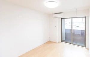 のマンスリーマンション・ウィークリーマンション「ヒカルサ四日市西浜田 203・洋室(No.1424167)」メイン画像
