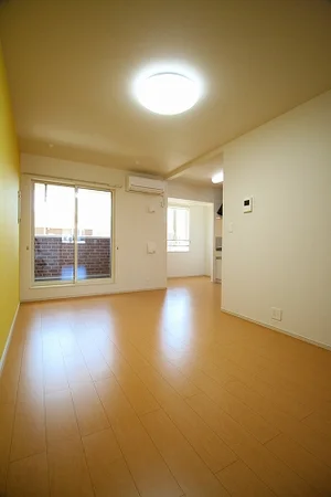益田市のマンスリーマンション・ウィークリーマンション「エスポワール益田Ⅰ 204・洋室(No.1424371)」メイン画像
