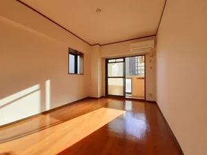 のマンスリーマンション・ウィークリーマンション「アベニュー名駅 301・洋室(No.1425409)」メイン画像
