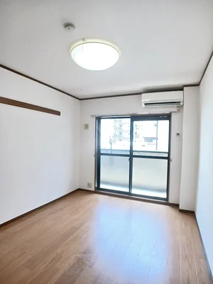 日比野駅（愛知県）のマンスリーマンション・ウィークリーマンション「フィオーレ 202・洋室(No.1425410)」メイン画像