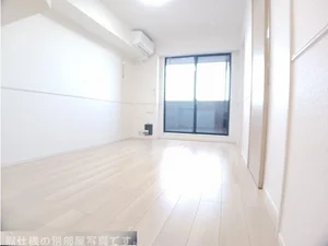のマンスリーマンション・ウィークリーマンション「ネーベン　パーク　７１８２ 303・洋室(No.1427285)」メイン画像