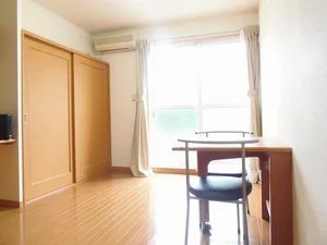 のマンスリーマンション・ウィークリーマンション「レオパレスピュア 103(No.1427942)」メイン画像