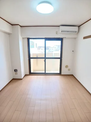 近鉄八田駅（愛知県）のマンスリーマンション・ウィークリーマンション「プラシード幸 401・洋室(No.1428187)」メイン画像