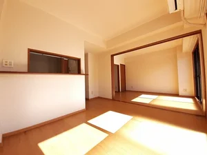 のマンスリーマンション・ウィークリーマンション「ビサイド２２ 203・洋室(No.1428205)」メイン画像