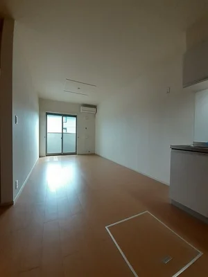 のマンスリーマンション・ウィークリーマンション「Ｃａｓａ　Ｂｒｅｅｚｅ 104・洋室(No.1428207)」メイン画像