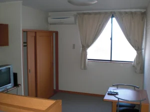 八幡宿駅（千葉県）のマンスリーマンション・ウィークリーマンション「レオパレス楓 202(No.1428375)」メイン画像