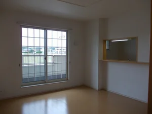 のマンスリーマンション・ウィークリーマンション「ルーエ　Ａ 203・洋室(No.1428718)」メイン画像