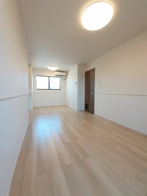 岡山市中区のマンスリーマンション・ウィークリーマンション「ヴィラ　コスモス 201・洋室(No.1428995)」メイン画像