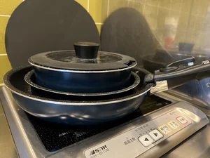 フライパンなどの調理器具もお使いいただけます