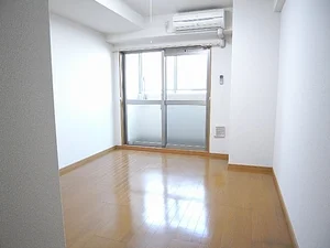 京都ノートルダム女子大学周辺のマンスリーマンション・ウィークリーマンション「エクセレント・ビュー・かも川 202・洋室(No.1430079)」メイン画像