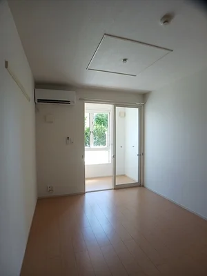新潟県のマンスリーマンション・ウィークリーマンション「コンフォルト 103・洋室(No.1430350)」メイン画像