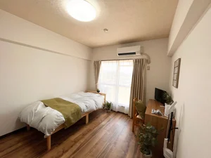 福岡市東区のマンスリーマンション・ウィークリーマンション「🌈新規CP‼期間不問！賃料1日1900円⁉🚃箱崎九大前駅から徒歩８分🚃💻無料Wi-Fi💻イージーステイ箱崎６ 412・1K(No.1430512)」メイン画像