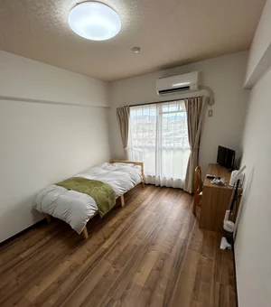 福岡県のマンスリーマンション・ウィークリーマンション「🌈新規CP‼期間不問！賃料1日1900円⁉🚃箱崎九大前駅から徒歩８分🚃💻無料Wi-Fi💻イージーステイ箱崎６ 412・1K(No.1430512)」メイン画像