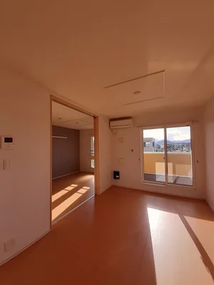 のマンスリーマンション・ウィークリーマンション「コーポ勢多七番館 201・洋室(No.1430944)」メイン画像
