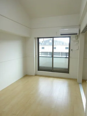 彦根駅（滋賀県）のマンスリーマンション・ウィークリーマンション「Ｒｉｒｉａ　Ⅶ６ 303・洋室(No.1432672)」メイン画像