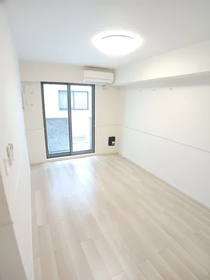 東近江市のマンスリーマンション・ウィークリーマンション「ラビットレジデンス八日市 105・洋室(No.1432677)」メイン画像