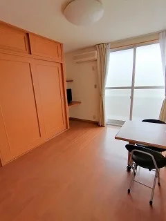 のマンスリーマンション・ウィークリーマンション「レオパレスアルシオネ 305(No.1434377)」メイン画像