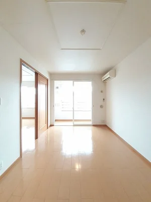 富山県のマンスリーマンション・ウィークリーマンション「グロワールＥ 203・洋室(No.1434644)」メイン画像