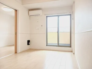 岐阜県のマンスリーマンション・ウィークリーマンション「ルナ・ソレイユⅡ 203・洋室(No.1435328)」メイン画像