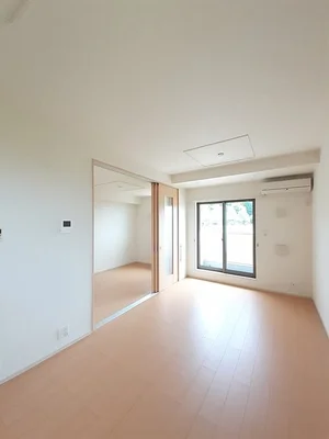 のマンスリーマンション・ウィークリーマンション「グリーンハウスシャイニー 202・洋室(No.1436102)」メイン画像