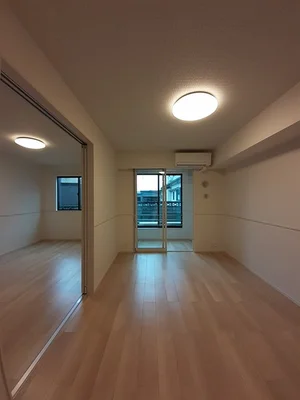 村上総合病院周辺のマンスリーマンション・ウィークリーマンション「ラグジー　Ａ 103・洋室(No.1436501)」メイン画像