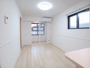 村山駅（長野県）のマンスリーマンション・ウィークリーマンション「ミニョン　フロル　Ｂ 106・洋室(No.1436947)」メイン画像