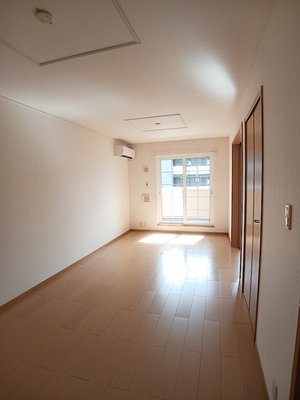 群馬県のマンスリーマンション・ウィークリーマンション「サウスウインド　Ⅱ 201・洋室(No.1437609)」メイン画像