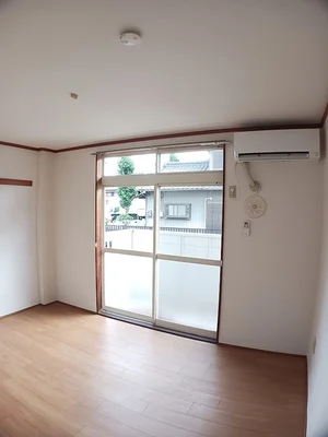 尾張一宮駅（愛知県）・名鉄一宮駅（愛知県）のマンスリーマンション・ウィークリーマンション「エステートカズミ 102・洋室(No.1437666)」メイン画像