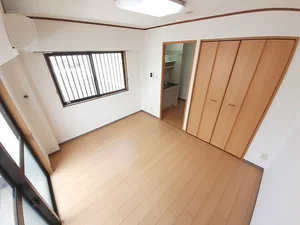沖縄県のマンスリーマンション・ウィークリーマンション「サンヒルズ壺屋 304・洋室(No.1438256)」メイン画像