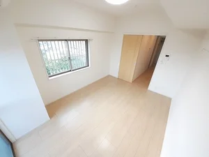 県庁前駅（沖縄県）のマンスリーマンション・ウィークリーマンション「プラシード楚辺 406・洋室(No.1438275)」メイン画像