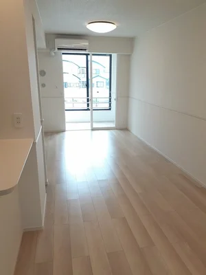 宮崎県のマンスリーマンション・ウィークリーマンション「ＶＲ４６　Ⅰ 102・洋室(No.1438629)」メイン画像