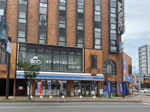 ローソン 札幌北大北口店 徒歩4分