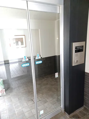 オートロック完備