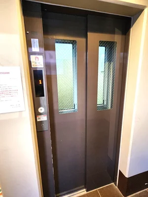 エレベーター
